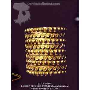 Click para ampliar. Pulsa en el nombre para ver la ficha. Carambolo 10_detalle de un brazalete